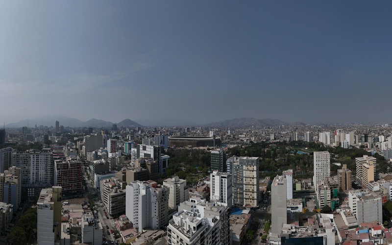 Vista panorámica de Lima, Perú, base local de Soluciones Cloud